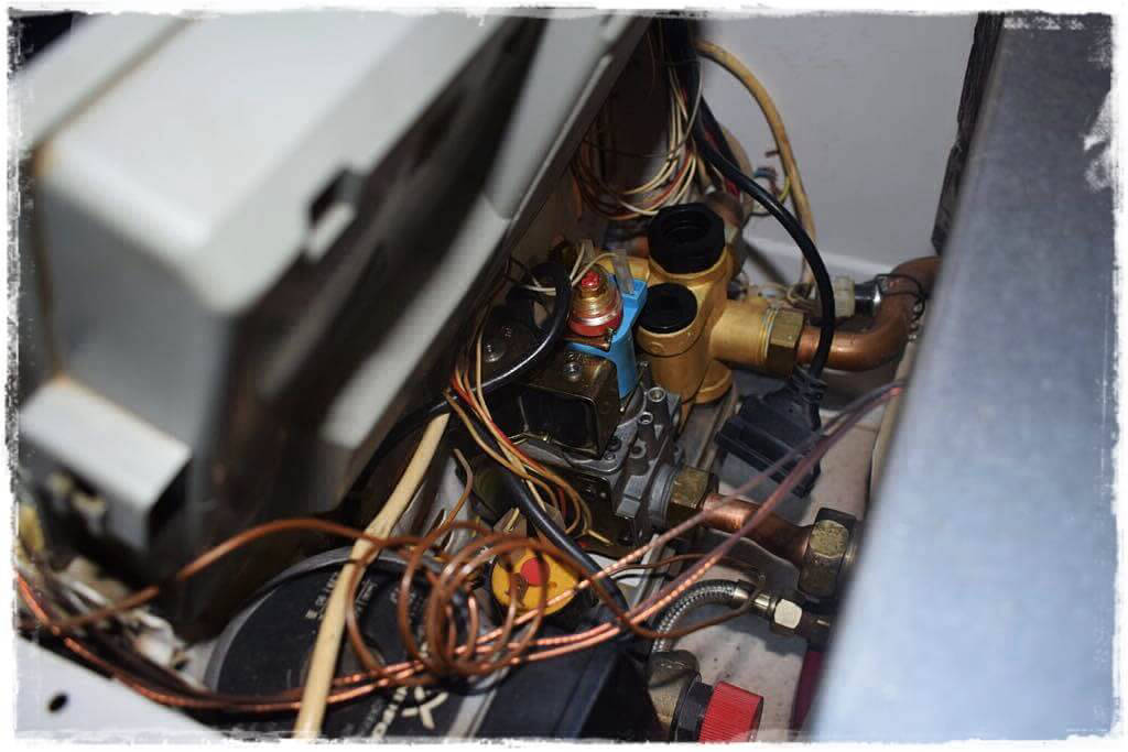 Pendik Kaynarca Mahallesi Kombi Arıza Bakım Servisi - Tel: +90--216-3992335 | YILMAZ SERVİS